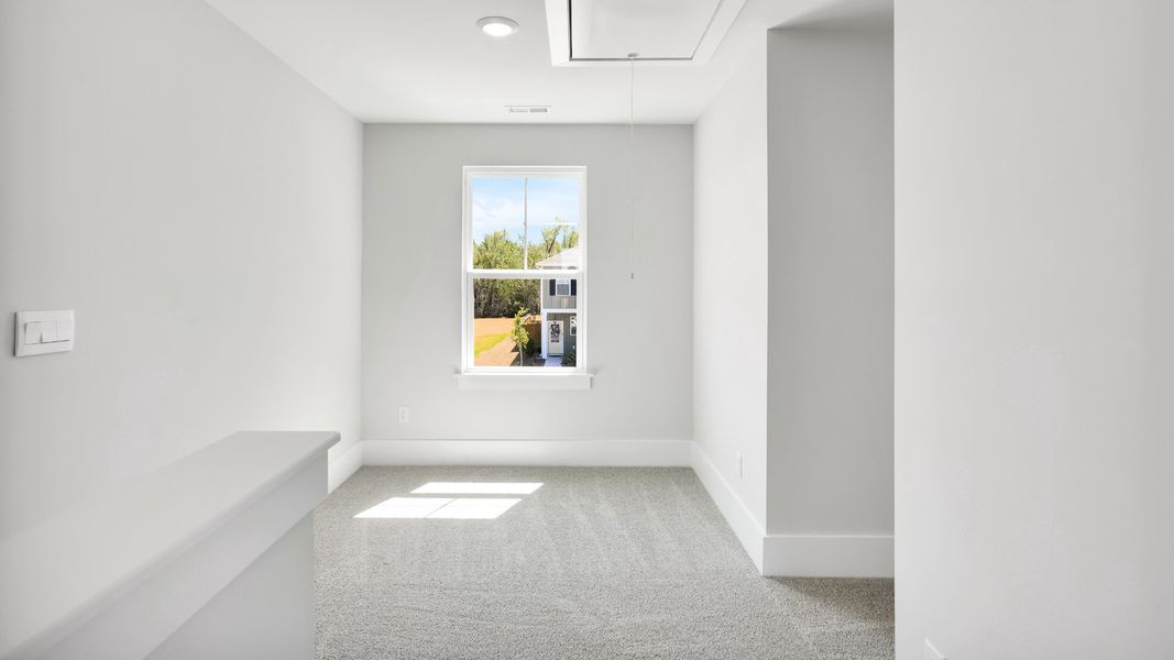 Spacious, unfurnished interior of a new home in The Pines at Blake Farm, Wilmington (Image 17).