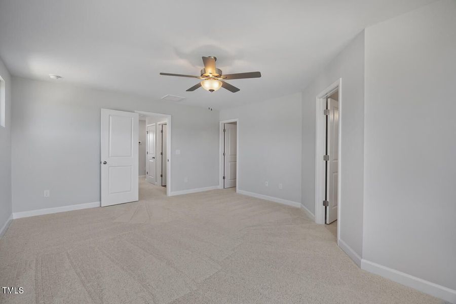 Spacious, unfurnished interior of a new home in Springvale, Fuquay Varina (Image 24).