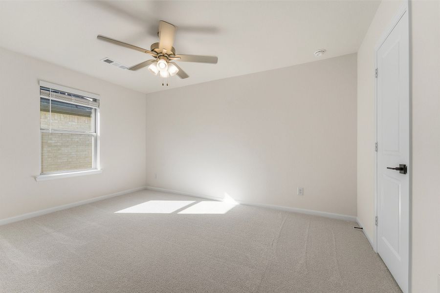 Spacious, unfurnished interior of a new home in La Terra, Celina (Image 44). Spacious, unfurnished interior of a new home in La Terra, Celina (Image 44).