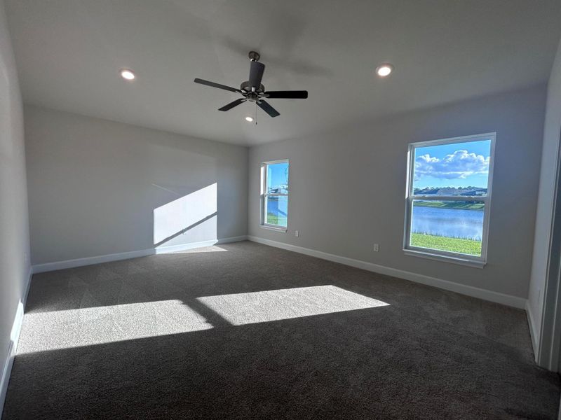 Spacious, unfurnished interior of a new home in Waterstone 52, Fort Pierce (Image 11).