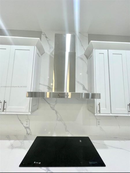 Image 34 of a home in .