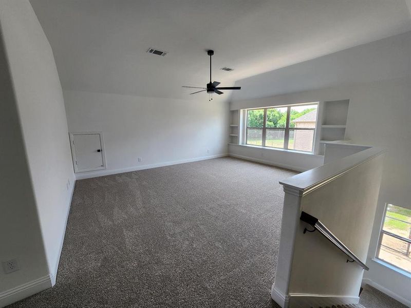 Spacious, unfurnished interior of a new home in Pecan Grove, Whitesboro (Image 16). Spacious, unfurnished interior of a new home in Pecan Grove, Whitesboro (Image 16).