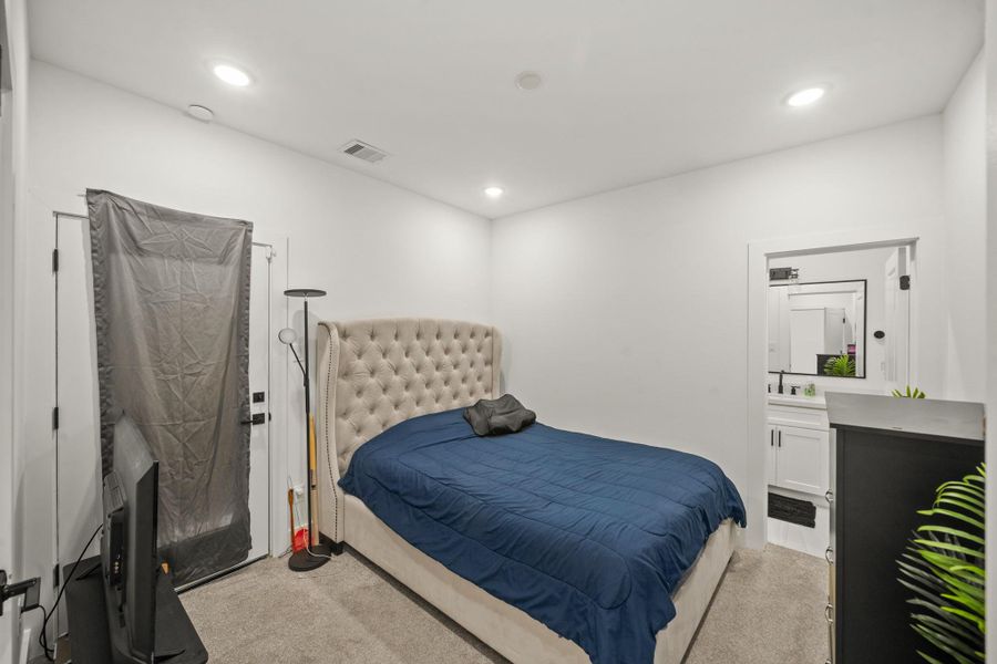 Furnished interior view inside a new home in , Houston (Image 9).