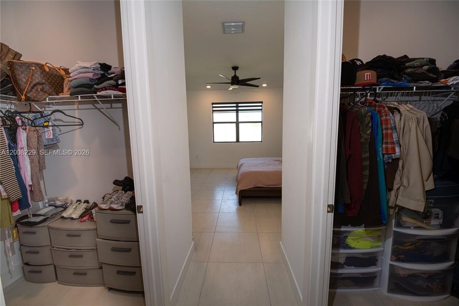 Furnished interior view inside a new home in , Homestead (Image 47).