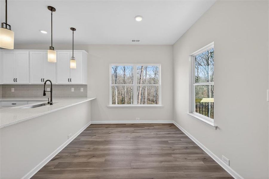 Spacious, unfurnished interior of a new home in Sanders Park, Austell (Image 20).