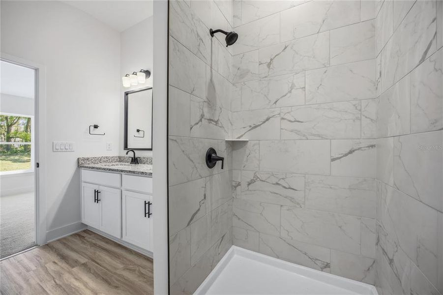 Furnished interior view inside a new home in Kirkland Farms, Alachua (Image 8).