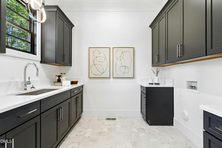 029-487784-IMG_8446 029-487784-IMG_8446