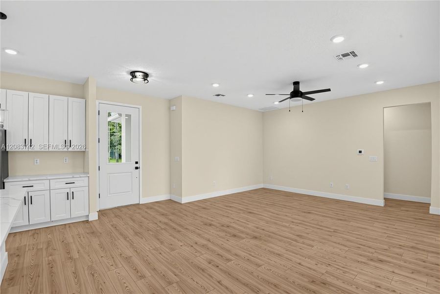 Spacious, unfurnished interior of a new home in , Palm Coast (Image 34). Spacious, unfurnished interior of a new home in , Palm Coast (Image 34).