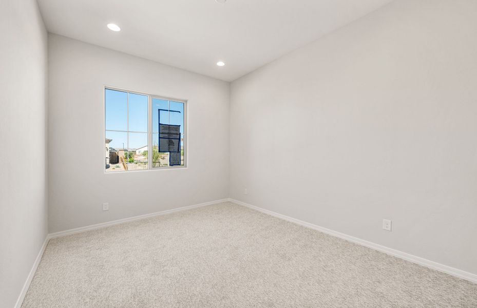 Spacious, unfurnished interior of a new home in Artisan at Asante, Surprise (Image 28). Spacious, unfurnished interior of a new home in Artisan at Asante, Surprise (Image 28).