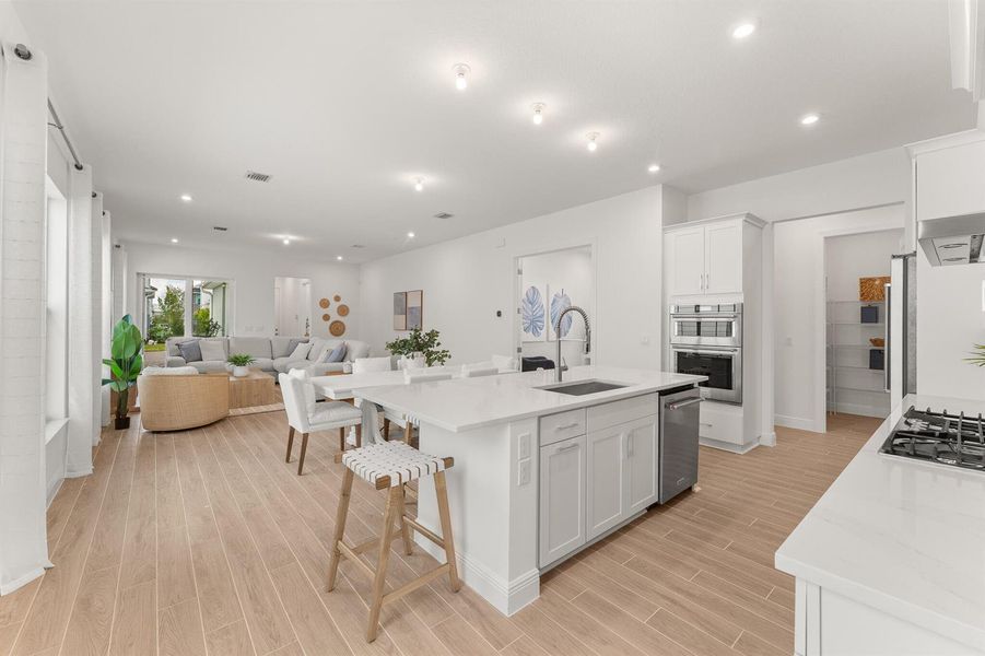 US_SEF_MONARCH_LOT 142_KITCHEN 2