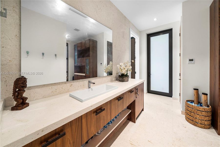 Furnished interior view inside a new home in , Coral Gables (Image 7).