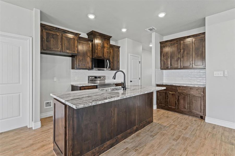 Furnished interior view inside a new home in , Granbury (Image 12).