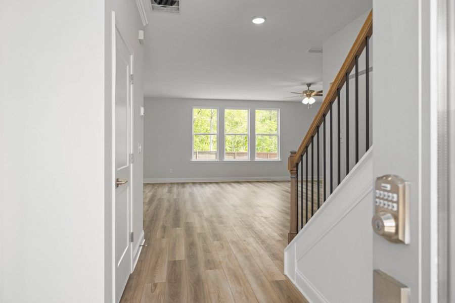 Representative unfurnished interior of a home built from the Charlton by UnionMain Homes in Austin Springs, Bethlehem (Image 11).