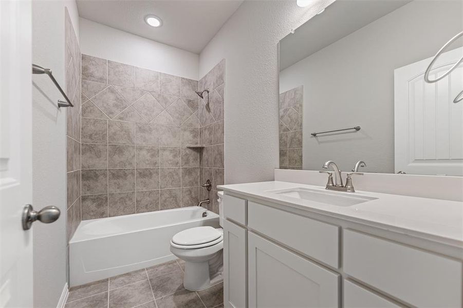 Furnished interior view inside a new home in Fairview Meadows, Rhome (Image 13). Furnished interior view inside a new home in Fairview Meadows, Rhome (Image 13).