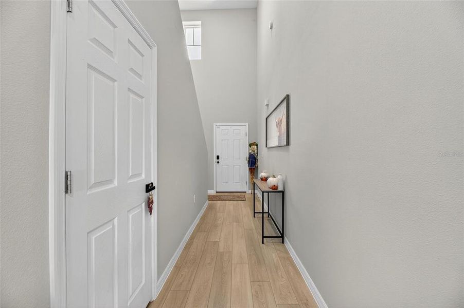 Spacious, unfurnished interior of a new home in Pasadena Point, Wesley Chapel (Image 20).