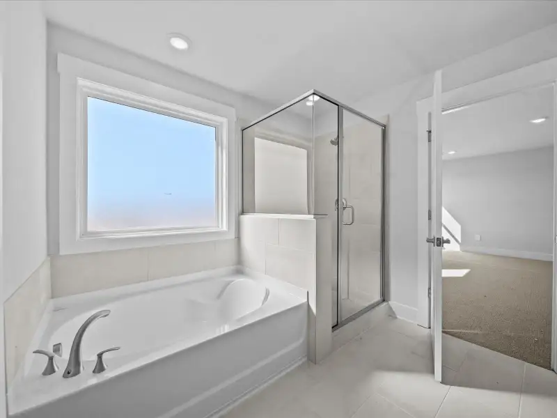 Furnished interior view inside a new home in Riverwood Farm, Piedmont (Image 7).