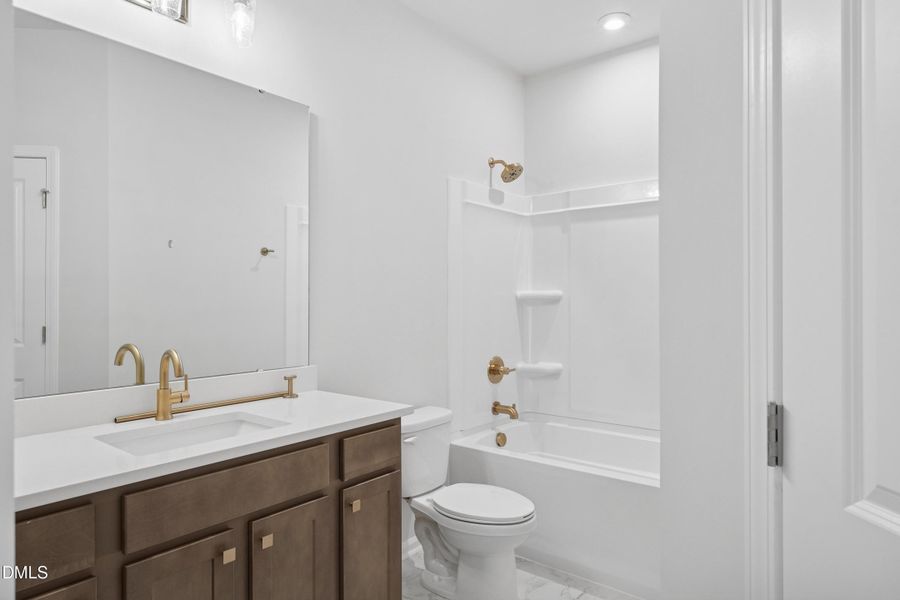 Twinleaf Townes 20_Bathroom 1_10.23.25_w