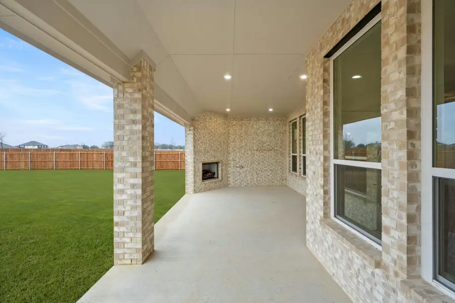 Representative exterior details of a home built from the Dickson by Kindred Homes in Oak Creek Ranch, Waxahachie (Image 3).