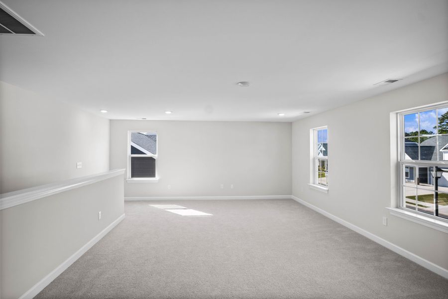 Spacious, unfurnished interior of a new home in Bridgewater - Shorehaven Village, Little River (Image 25).