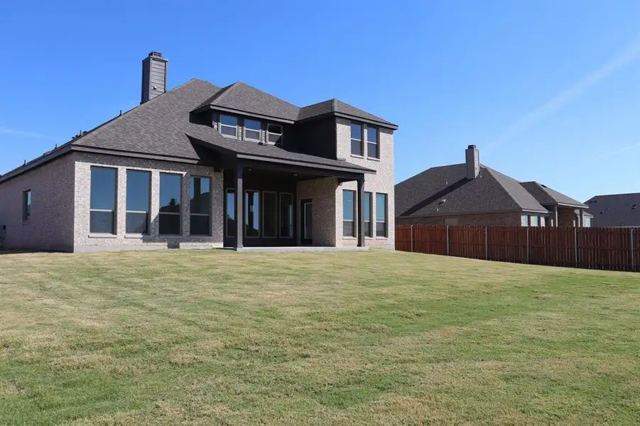 Exterior details and patio area of a home in Bull Hide Estates, Hewitt (Image 4). Exterior details and patio area of a home in Bull Hide Estates, Hewitt (Image 4).