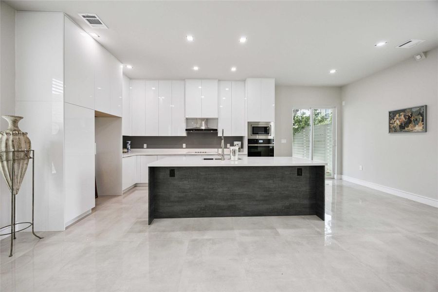 Furnished interior view inside a new home in , Houston (Image 13).