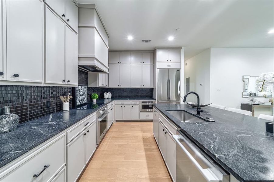 Furnished interior view inside a new home in , Dallas (Image 10). Furnished interior view inside a new home in , Dallas (Image 10).