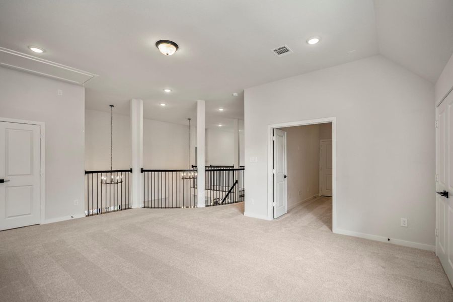 Spacious, unfurnished interior of a new home in Artavia 70′ Lots, Conroe (Image 30).