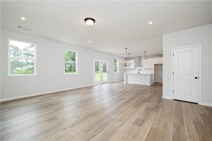 Spacious, unfurnished interior of a new home in Riverside Ridge, Lawrenceville (Image 18).