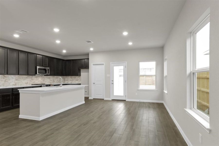 Furnished interior view inside a new home in Grande Estates, Bertram (Image 8). Furnished interior view inside a new home in Grande Estates, Bertram (Image 8).