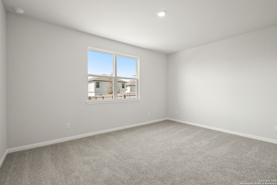 Spacious, unfurnished interior of a new home in Cinco Lakes, San Antonio (Image 27). Spacious, unfurnished interior of a new home in Cinco Lakes, San Antonio (Image 27).