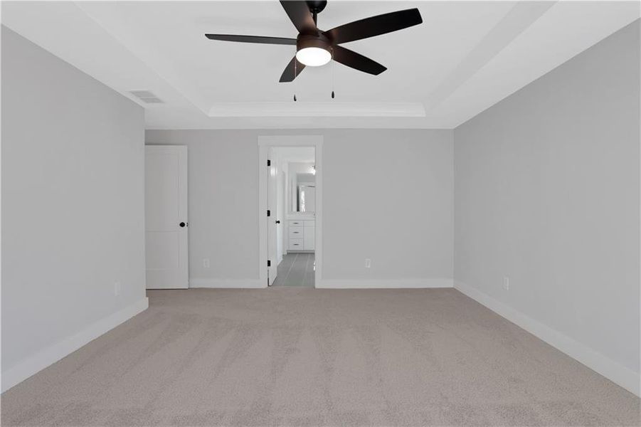 Spacious, unfurnished interior of a new home in Cambridge, Flowery Branch (Image 30).