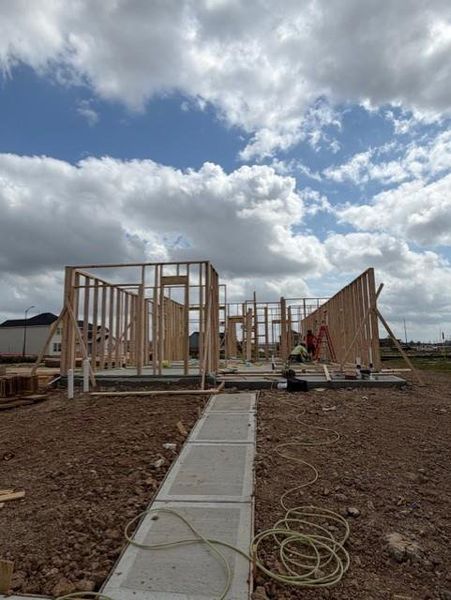 Let us show you how our advanced framing techniques have stood the test of time and allow more insulation for a quieter and more energy efficient home.