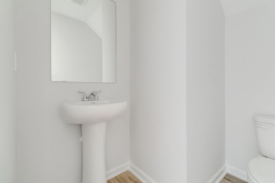 Image 28 of a home in Astoria.