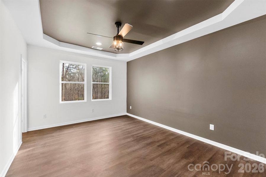Spacious, unfurnished interior of a new home in , Shelby (Image 27).