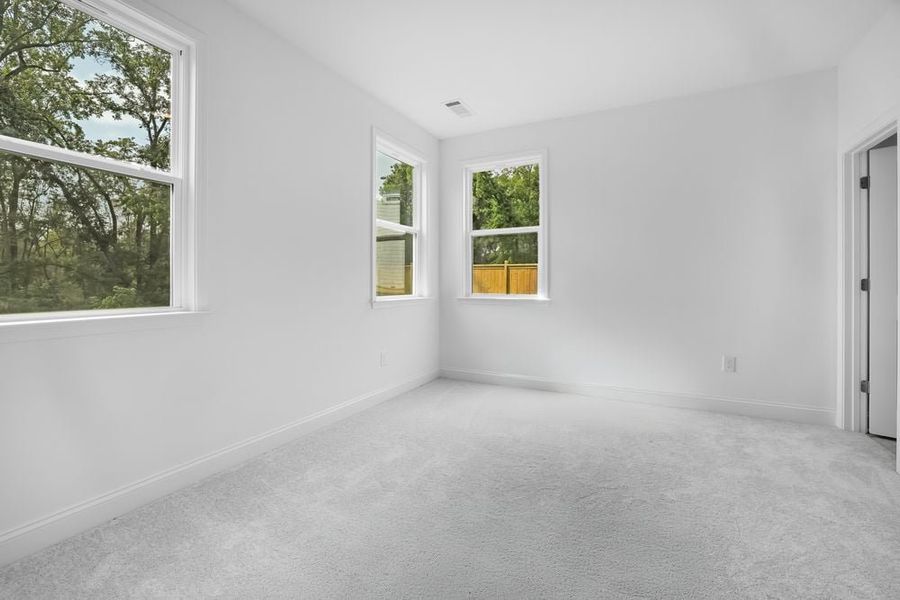Spacious, unfurnished interior of a new home in Kennison Creek, Cumming (Image 16). Spacious, unfurnished interior of a new home in Kennison Creek, Cumming (Image 16).