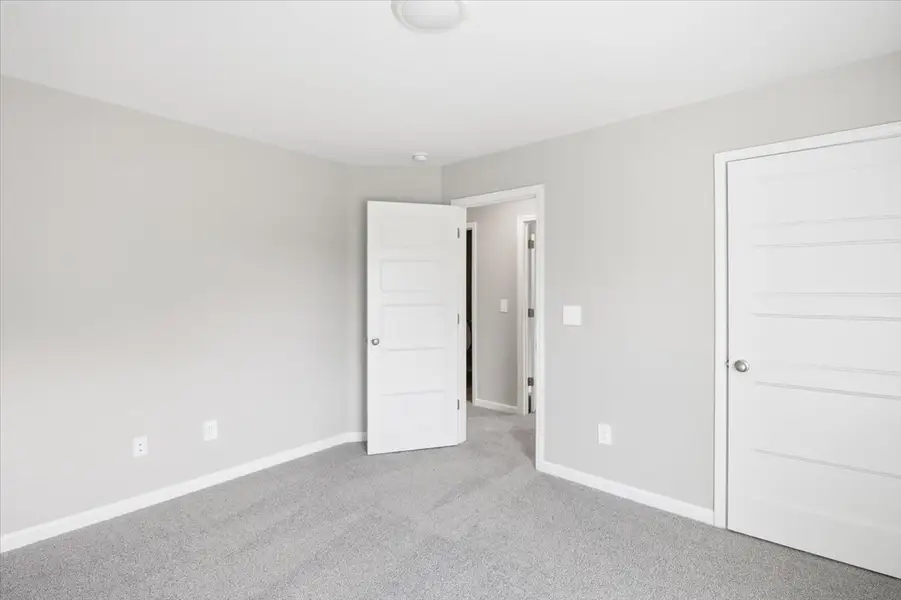 Spacious, unfurnished interior of a new home in Creekside Manor, Thomaston (Image 21). Spacious, unfurnished interior of a new home in Creekside Manor, Thomaston (Image 21).
