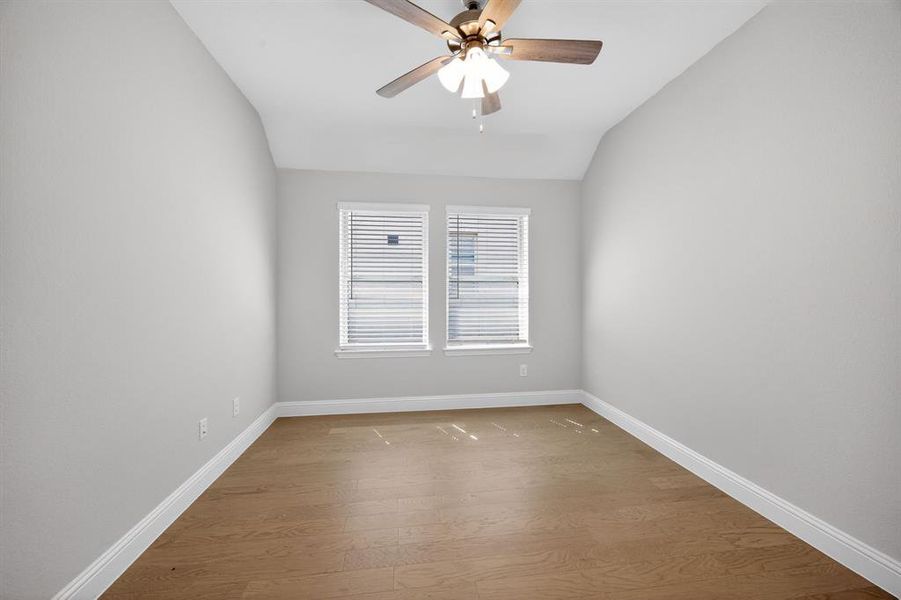 Spacious, unfurnished interior of a new home in Valencia on the Lake, Little Elm (Image 16). Spacious, unfurnished interior of a new home in Valencia on the Lake, Little Elm (Image 16).