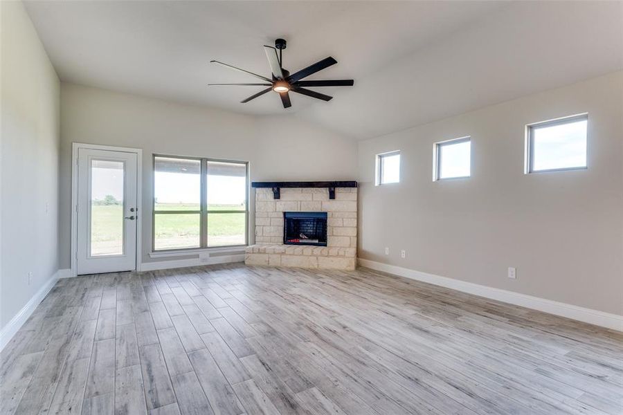 photos of similar home pictures (not actual home pictured) photos of similar home pictures (not actual home pictured)