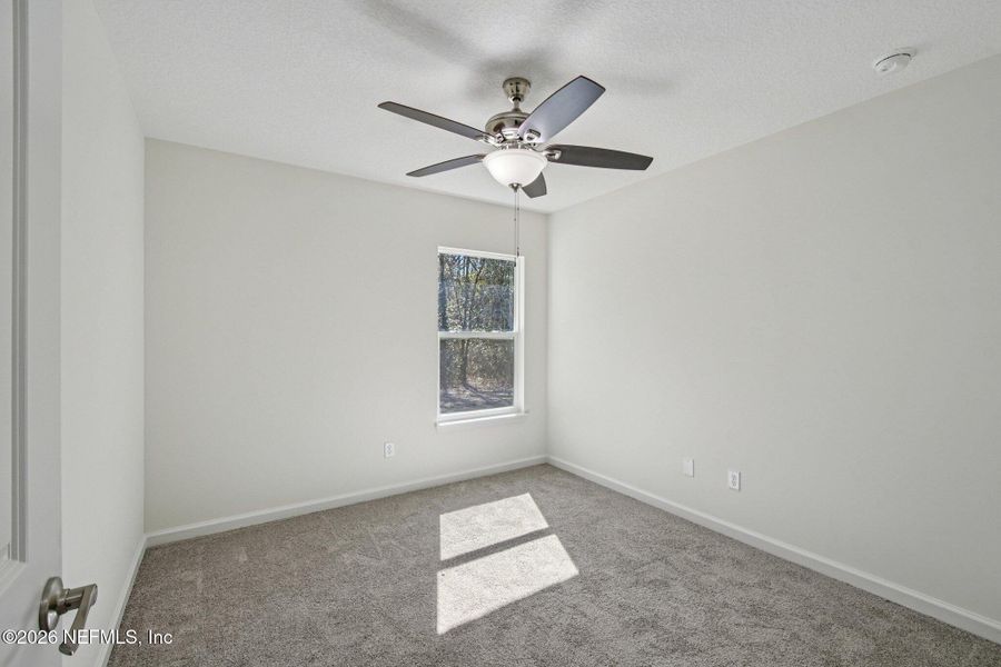 Spacious, unfurnished interior of a new home in , Middleburg (Image 23).