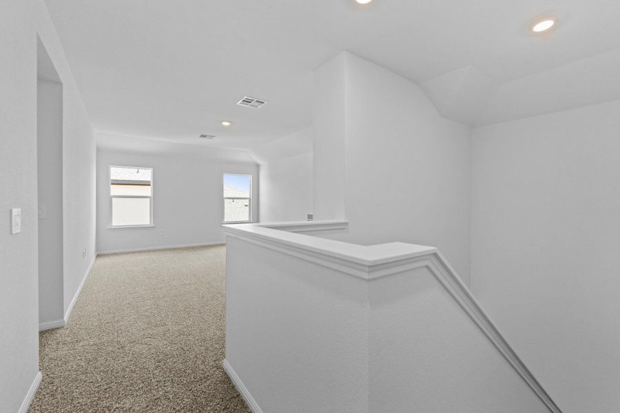 Spacious, unfurnished interior of a new home in Palomino, Manor (Image 31).