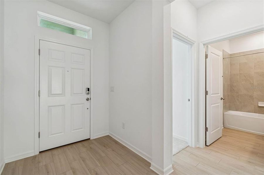 Spacious, unfurnished interior of a new home in Cascades at Southern Hills, Brooksville (Image 22).