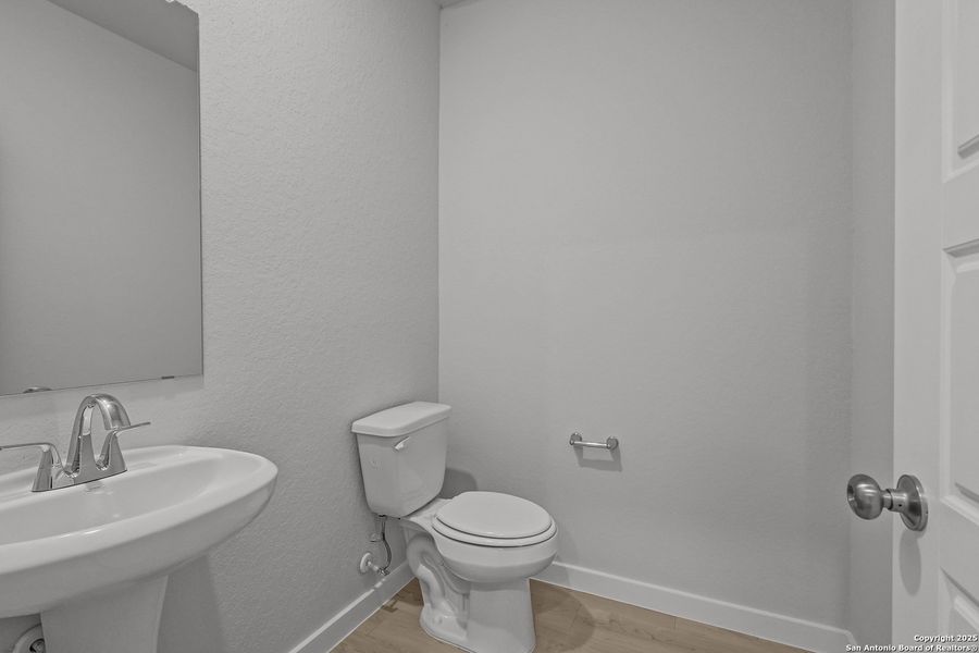 Image 37 of a home in Cinco Lakes.