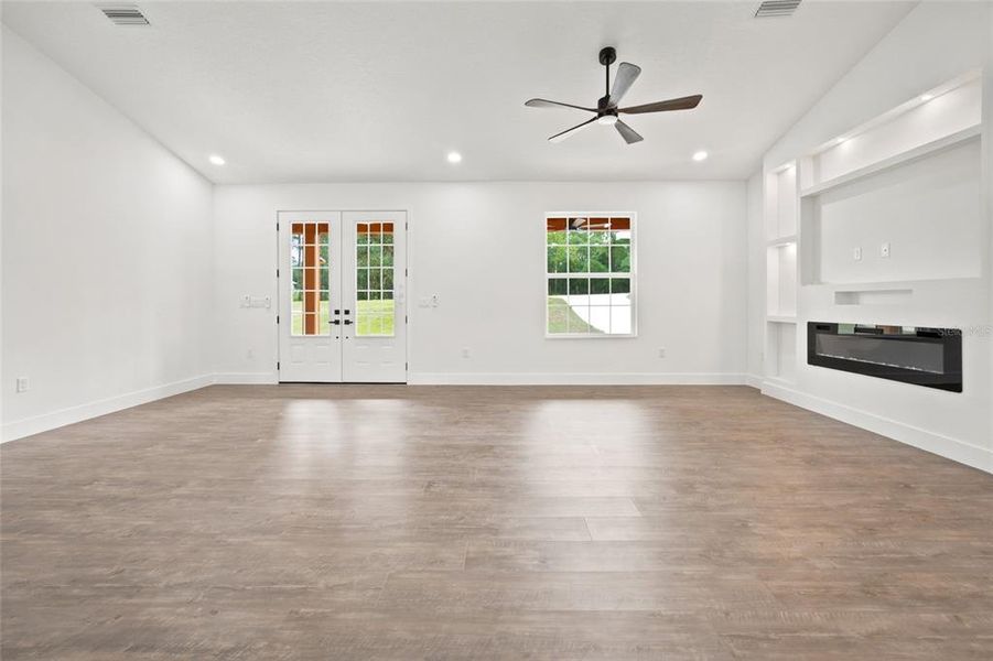 Spacious, unfurnished interior of a new home in , Dunnellon (Image 29). Spacious, unfurnished interior of a new home in , Dunnellon (Image 29).