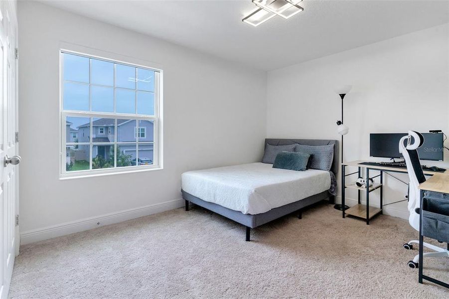 Furnished interior view inside a new home in , Clermont (Image 34).