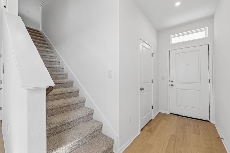 Spacious, unfurnished interior of a new home in Porter Country, Buda (Image 8). Spacious, unfurnished interior of a new home in Porter Country, Buda (Image 8).