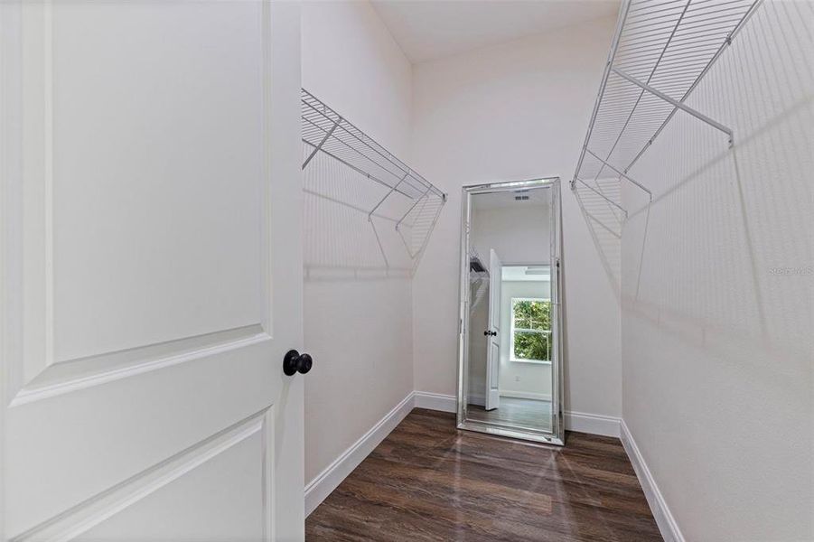 Spacious, unfurnished interior of a new home in , St. Petersburg (Image 25). Spacious, unfurnished interior of a new home in , St. Petersburg (Image 25).