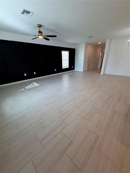 Spacious, unfurnished interior of a new home in , Parrish (Image 25).