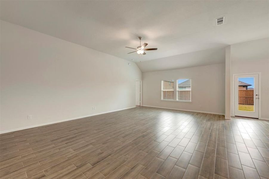 Spacious, unfurnished interior of a new home in The Preserve, Justin (Image 17).