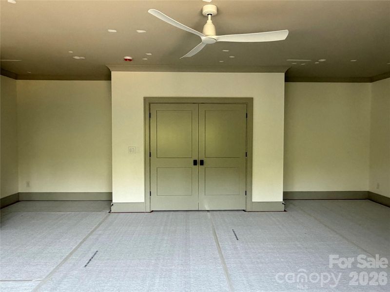 Spacious, unfurnished interior of a new home in , Davidson (Image 23).