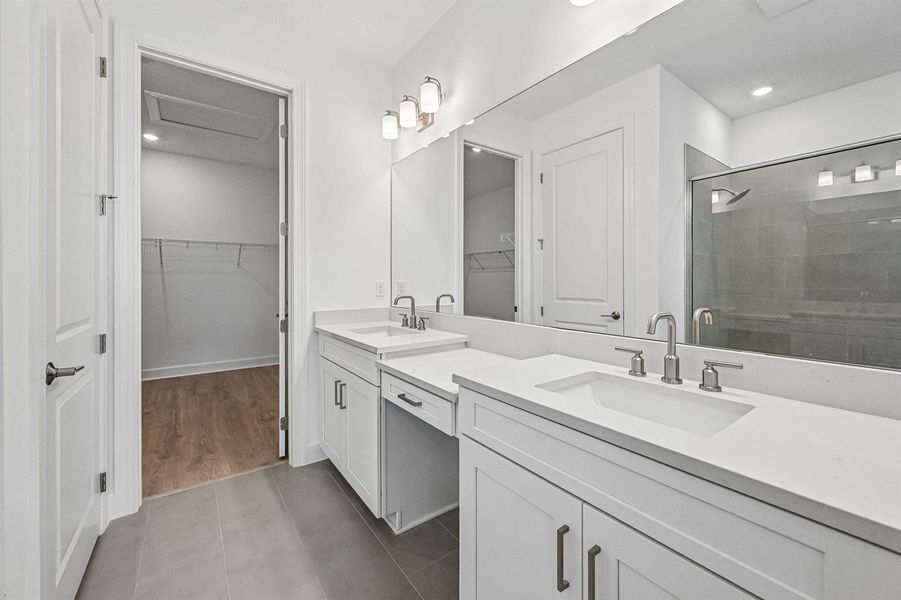 30-web-or-mls-13469 SW Alejandro Court-S
